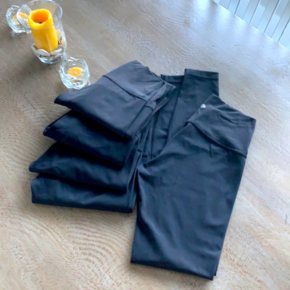 Lululemon Wunder Unders size 4 - Picture 2 of 2